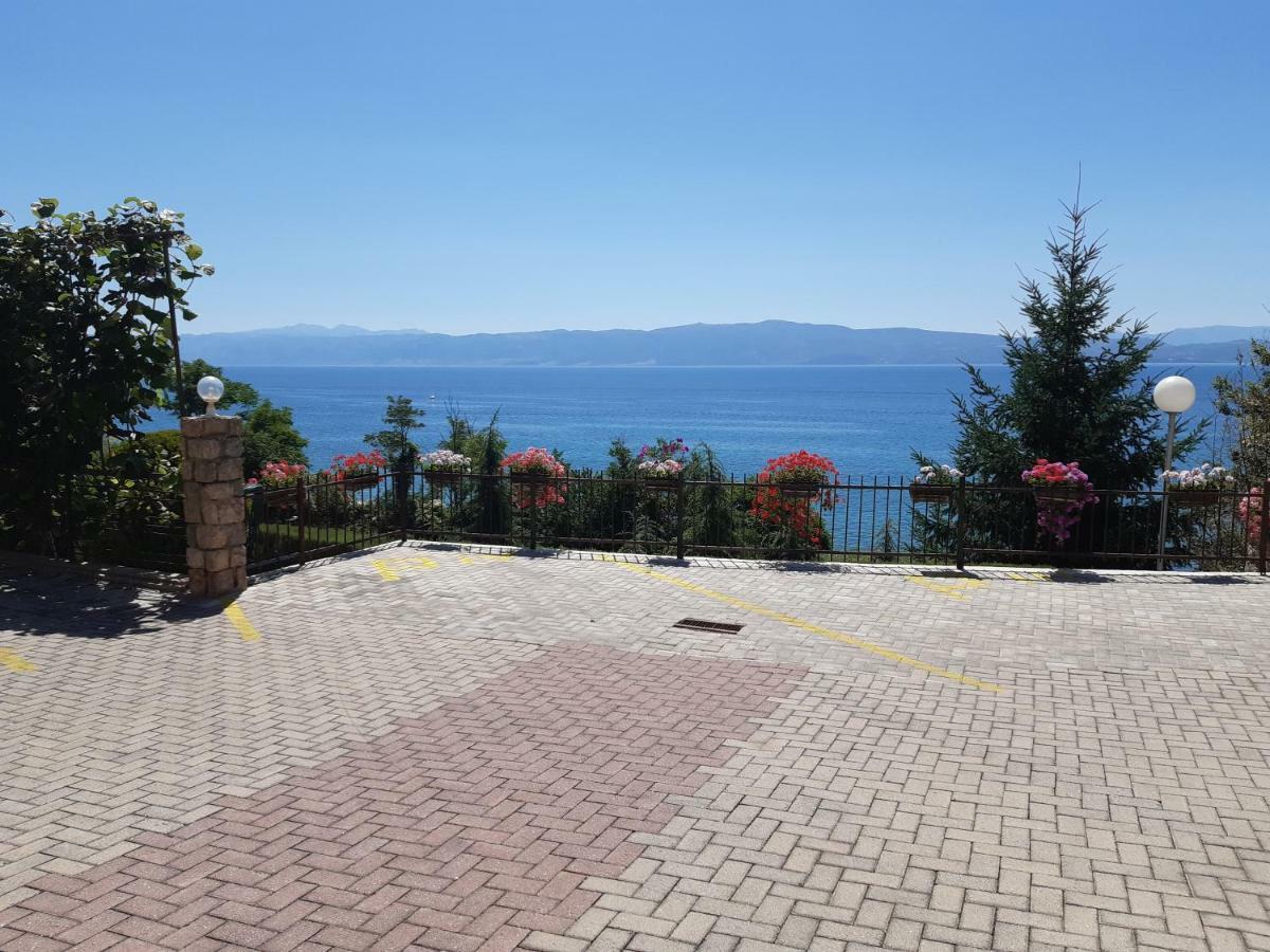 Nate Apartments Ohrid Bagian luar foto